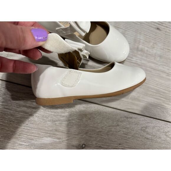 Weestep baby girls white patent leather shoes size 6 - Picture 9 of 12